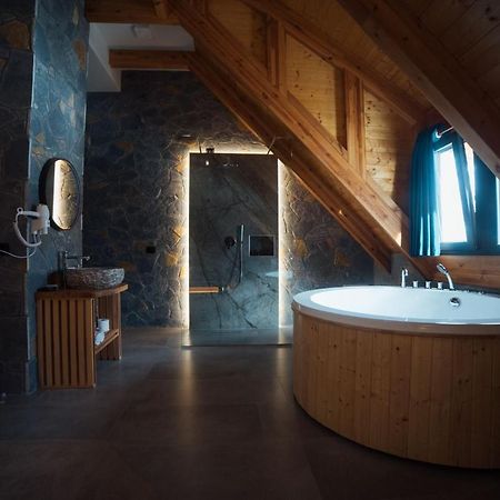 Hotel Kulla E Bajraktarit Boge Exteriér fotografie