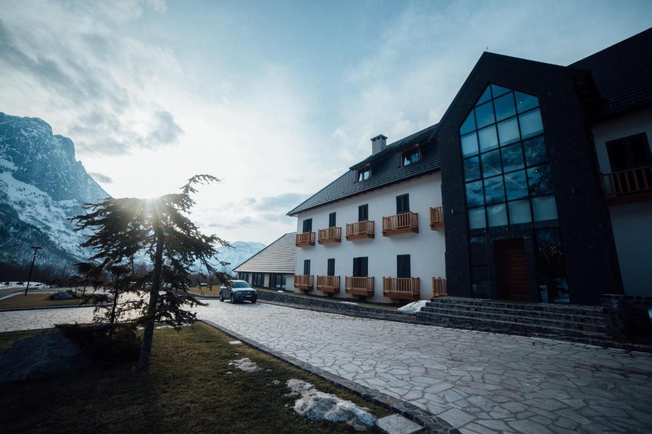 Hotel Kulla E Bajraktarit Boge Exteriér fotografie