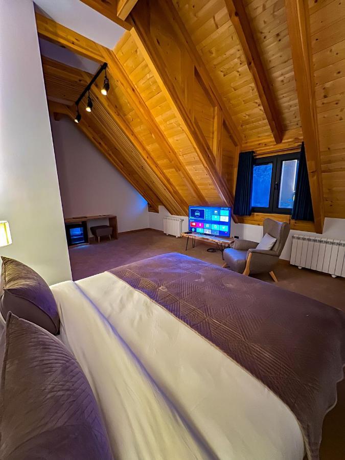 Hotel Kulla E Bajraktarit Boge Exteriér fotografie