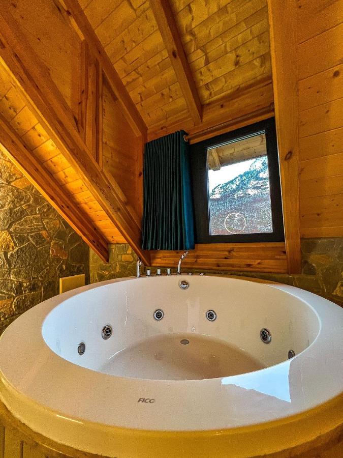 Hotel Kulla E Bajraktarit Boge Exteriér fotografie